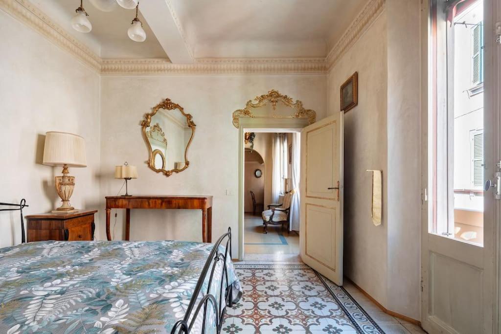 Central Elegant Apartment - Liberty House Bologne Extérieur photo