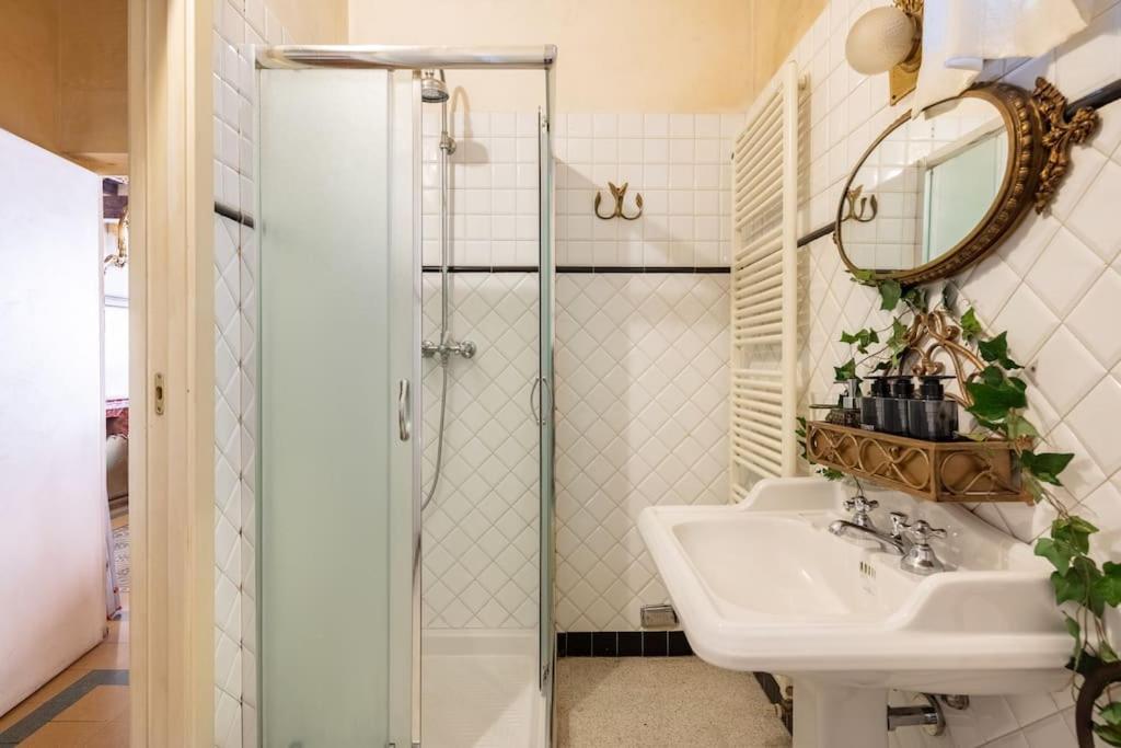 Central Elegant Apartment - Liberty House Bologne Extérieur photo