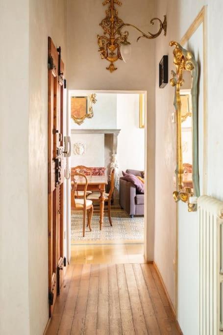 Central Elegant Apartment - Liberty House Bologne Extérieur photo