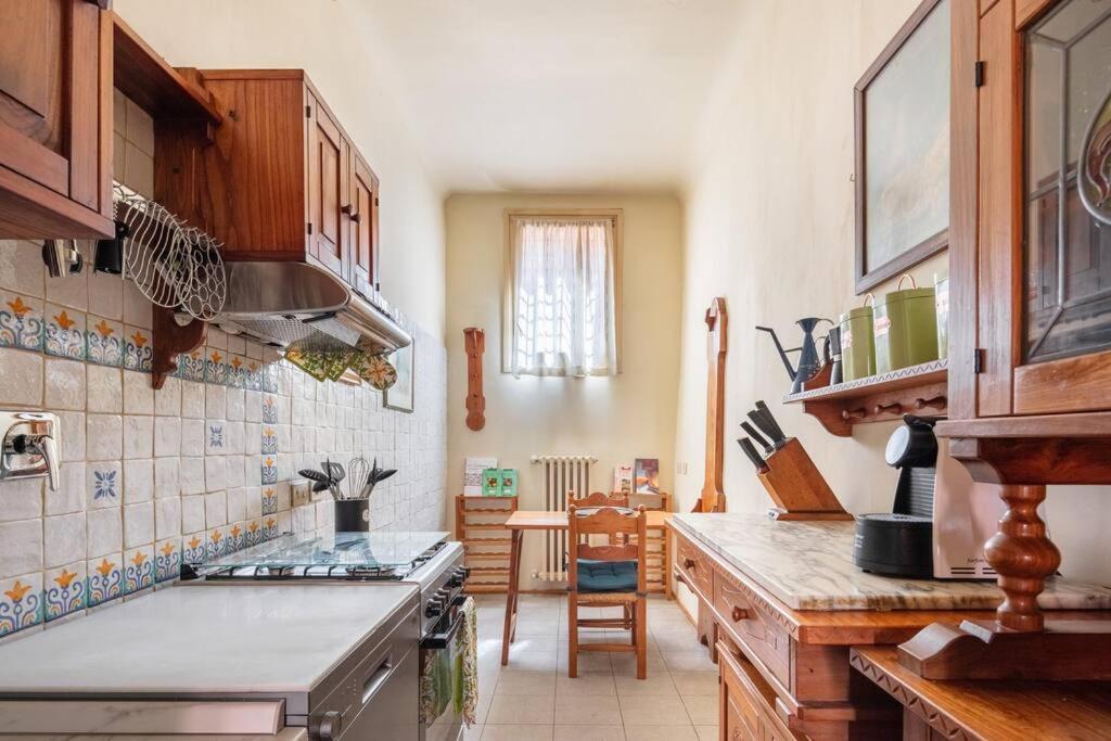 Central Elegant Apartment - Liberty House Bologne Extérieur photo
